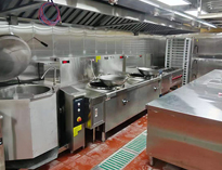 重慶商用廚房設備廠家告訴你不銹鋼廚房設備的優(yōu)缺點以及發(fā)展前景